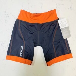 2XU woman’s Athletic Shorts in Black and Orange size M